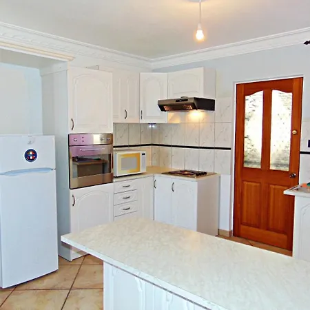 4 Bedroom In Center Διαμέρισμα *